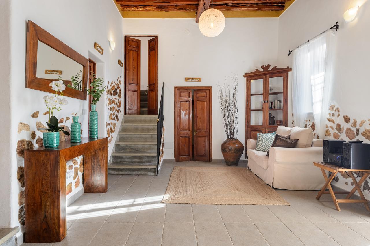 Agroturismo Rural Can Prats Santa Eulària des Riu Exterior foto