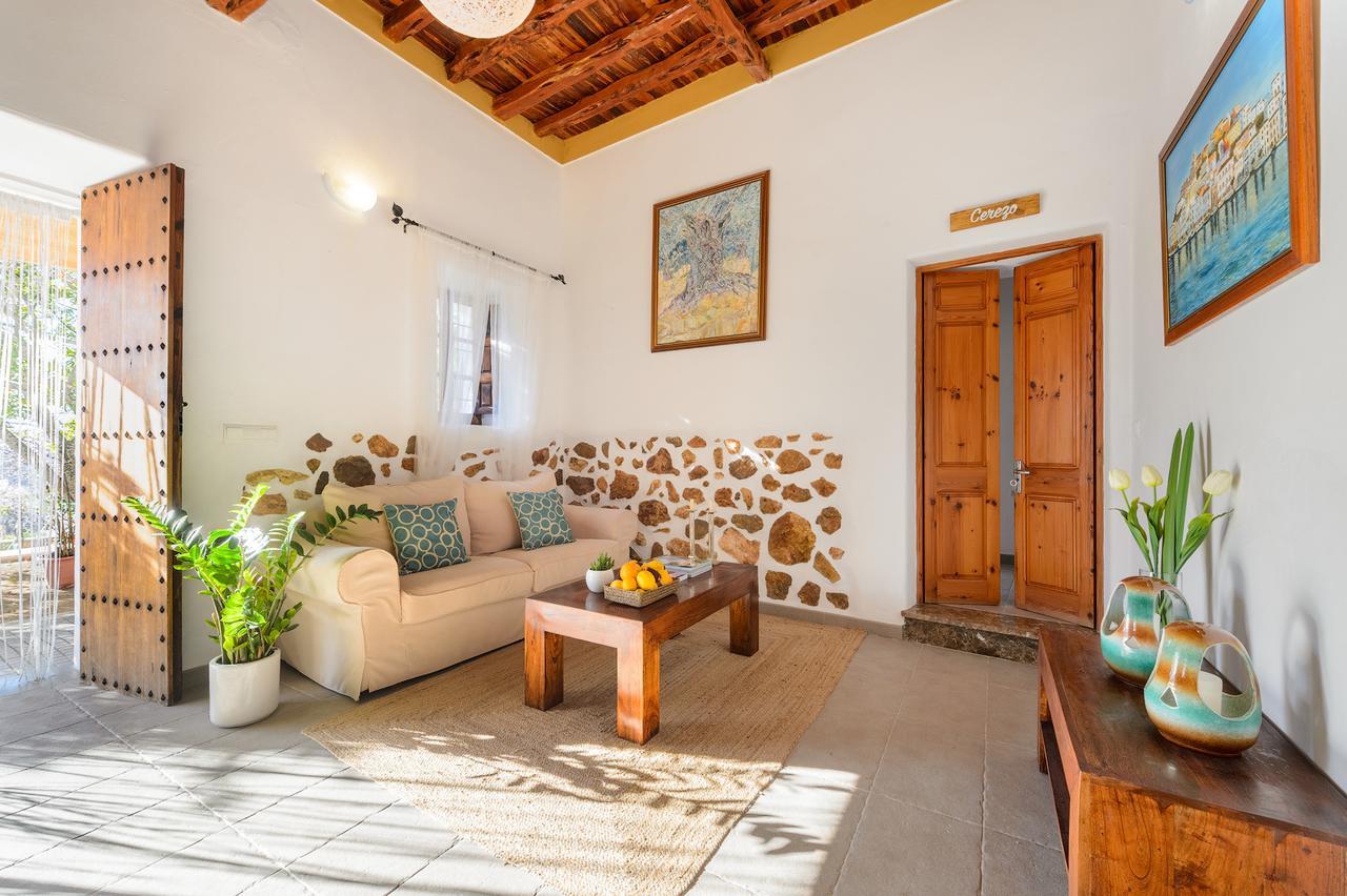 Agroturismo Rural Can Prats Santa Eulària des Riu Exterior foto