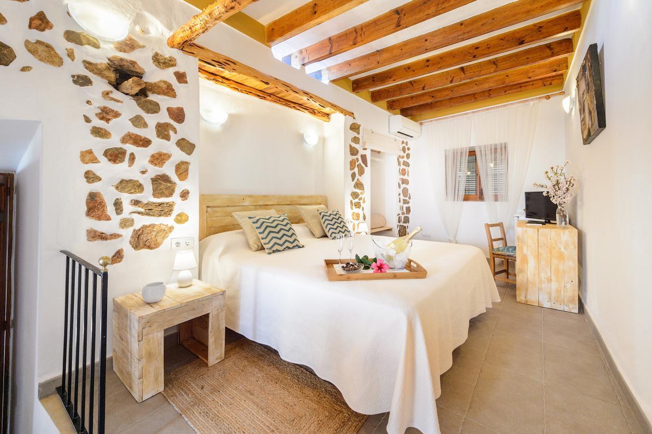 Agroturismo Rural Can Prats Santa Eulària des Riu Zimmer foto
