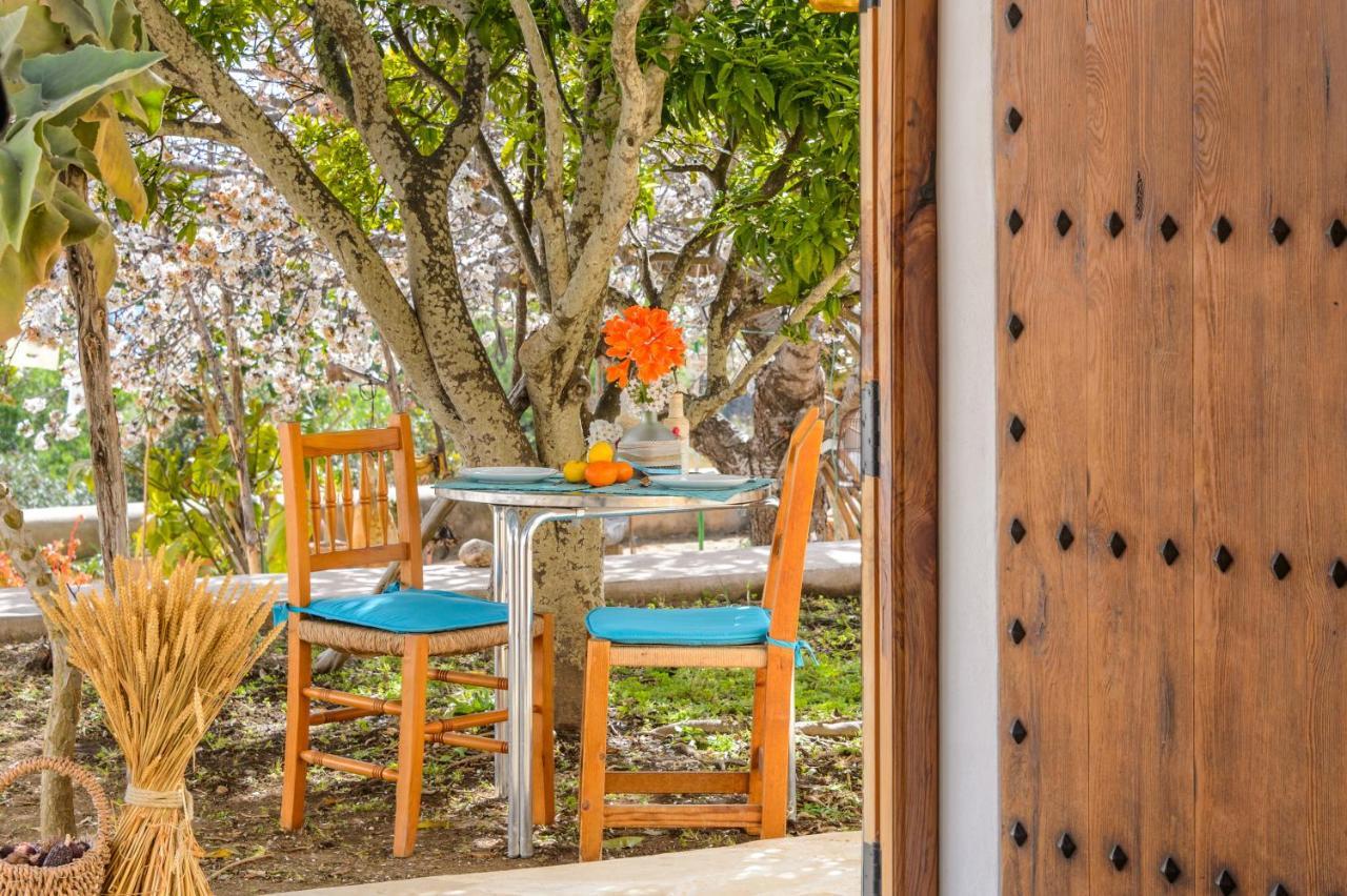 Agroturismo Rural Can Prats Santa Eulària des Riu Exterior foto
